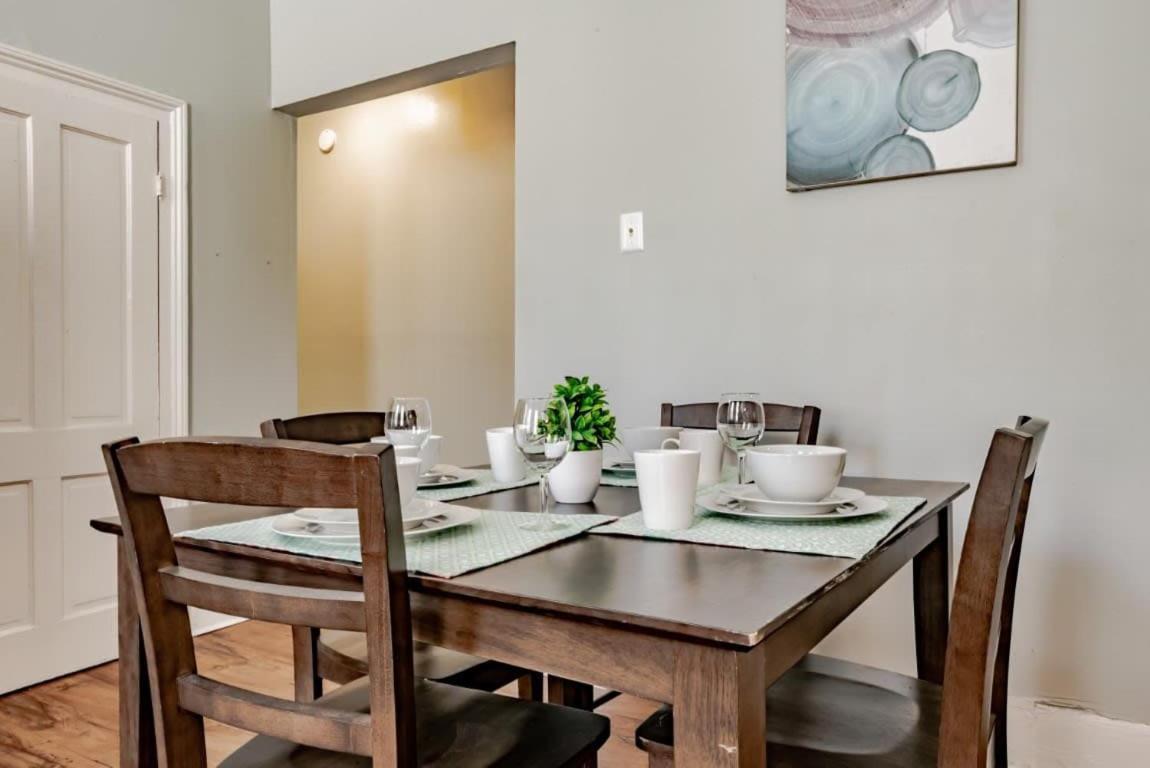 Mins From Downtown & Dining, Dauphin Darling 2 Διαμέρισμα Μόμπαϊλ Εξωτερικό φωτογραφία