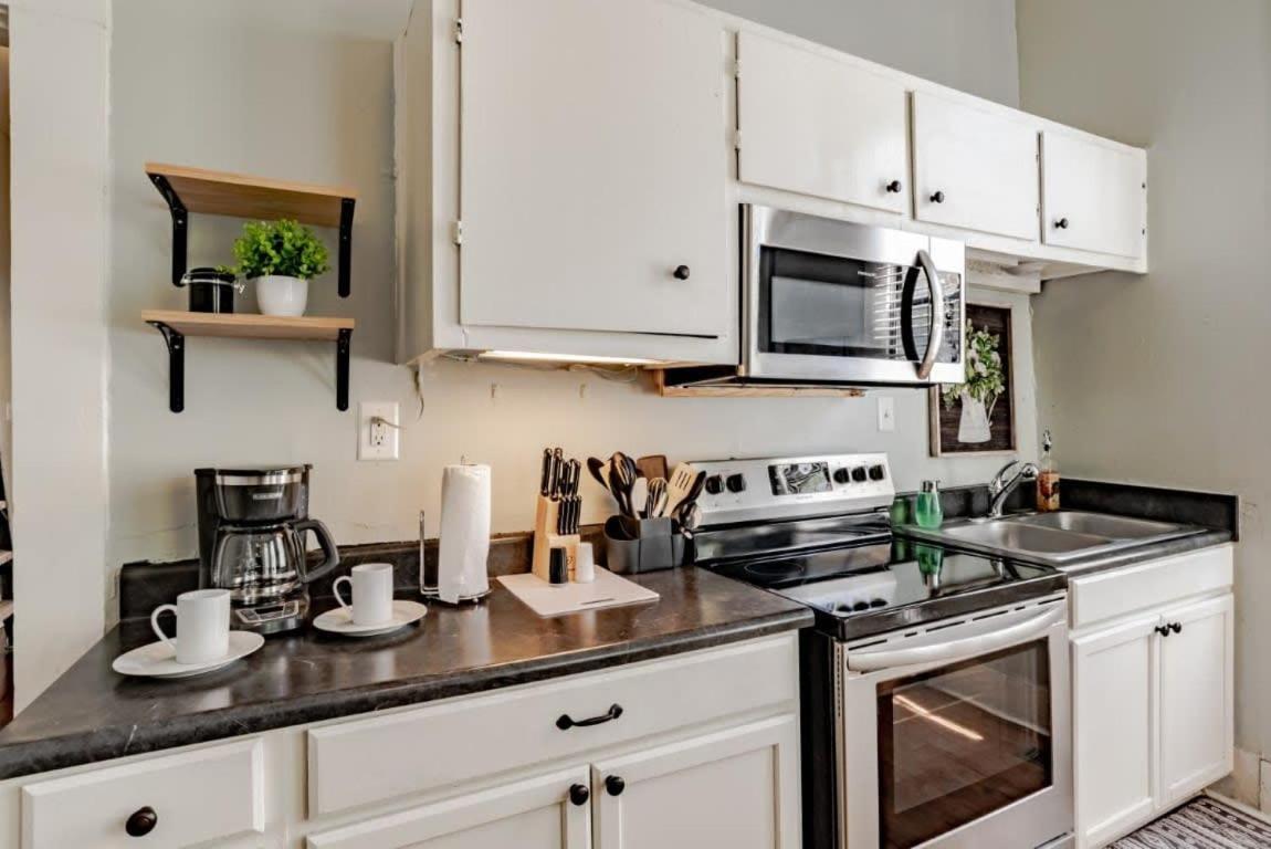 Mins From Downtown & Dining, Dauphin Darling 2 Διαμέρισμα Μόμπαϊλ Εξωτερικό φωτογραφία
